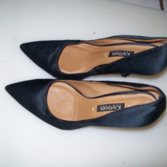 Kay Unger Bridal  Heels  sparkle  heels   Beautiful Dark Blue satin sz 6 - Picture 1 of 3